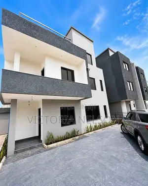5bdrm Duplex in Life Camp for rent