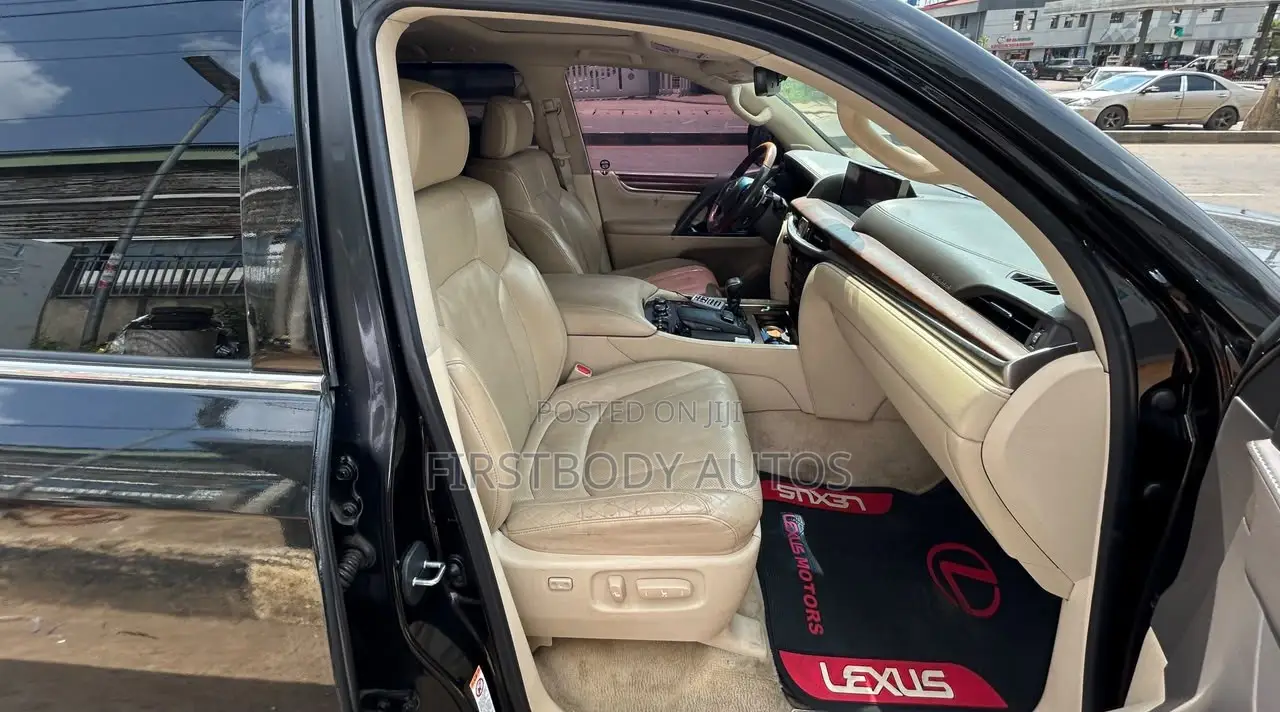 Lexus LX 2018 Black