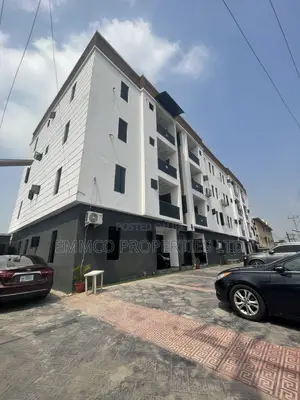 2bdrm Apartment in Ologolo Axis Lekki for rent