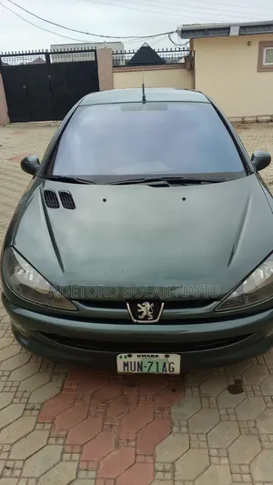 Peugeot 206 CC 2004 Green