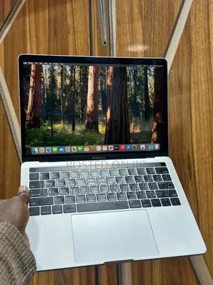 Laptop Apple MacBook Pro 2019 16GB Intel Core i7 SSD 512GB
