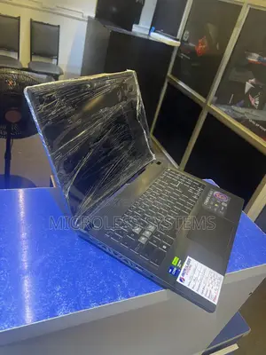 Laptop MSI Cyborg 15 16GB Intel Core i7 SSD 512GB