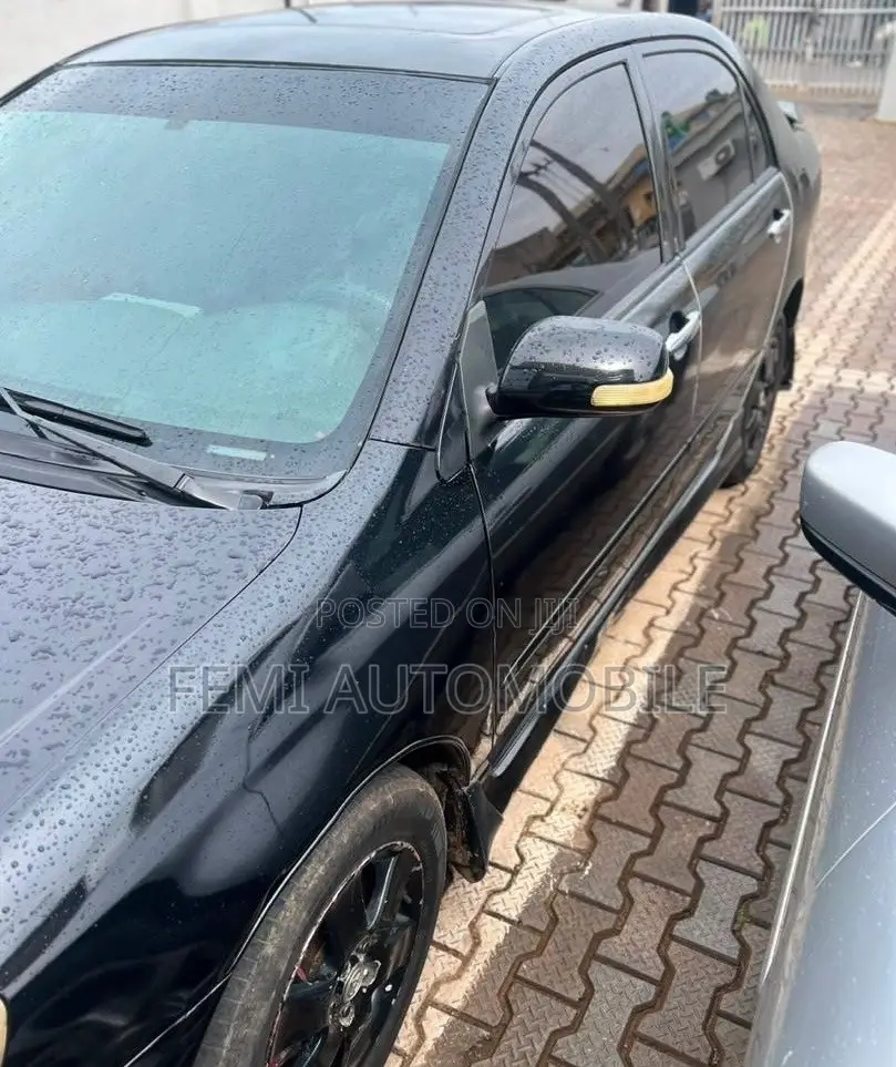 Toyota Corolla 2004 Black
