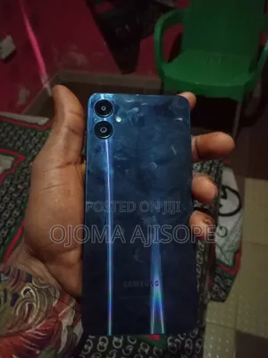 Samsung Galaxy A05 64 GB