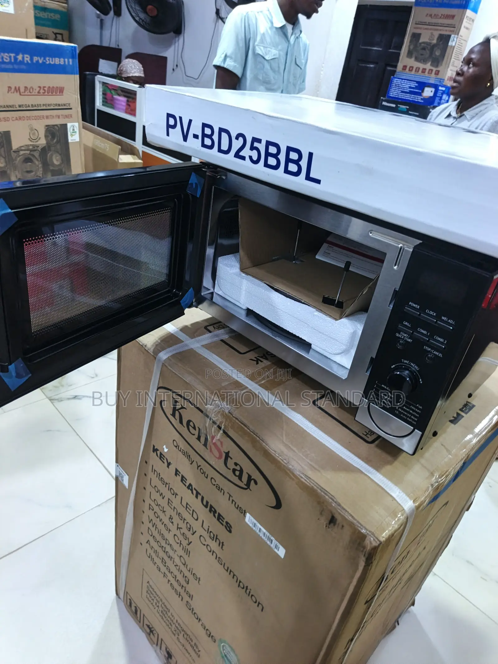 Integrated Microwave for a Modern Home Kitchen – 25L