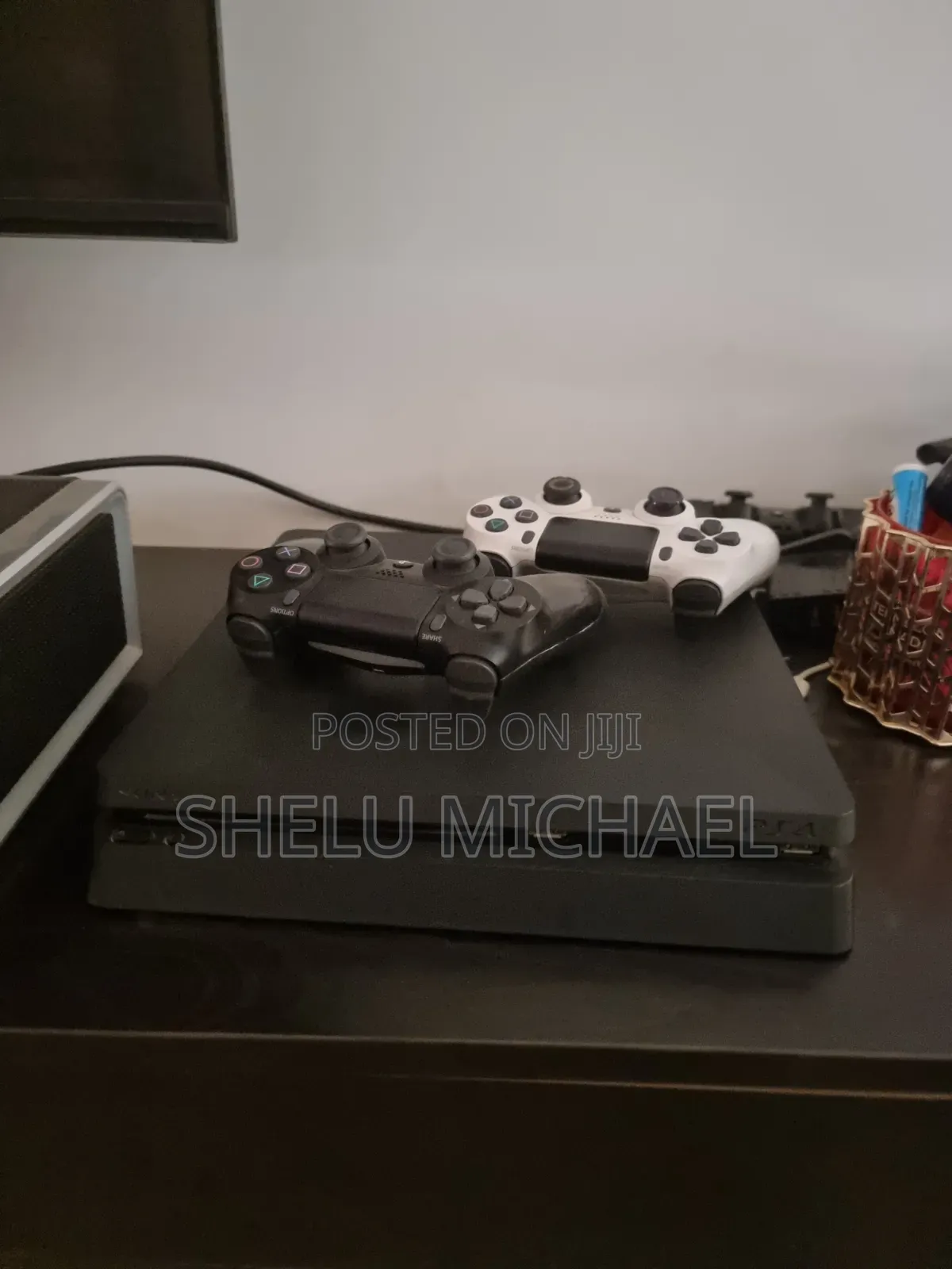 PS4 Slim Console