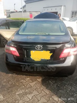 Toyota Camry LE V6 4dr Sedan (3.5L 6cyl 6AM) 2010 Black