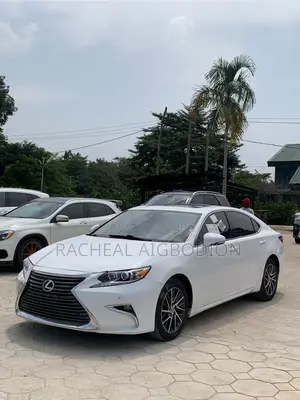 Lexus ES 2016 White