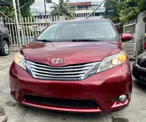 Toyota Sienna Limited 7 Passenger 2011 Burgundy