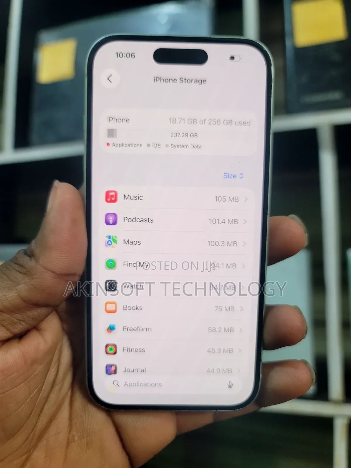 Apple iPhone 15 256 GB Green