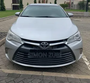 Toyota Camry 2016 Silver