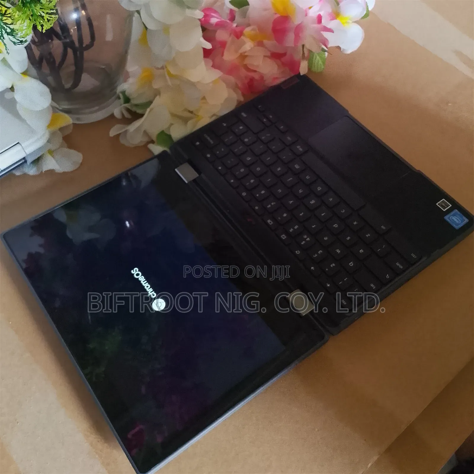 Laptop Lenovo 300e 4GB Intel SSD 32GB