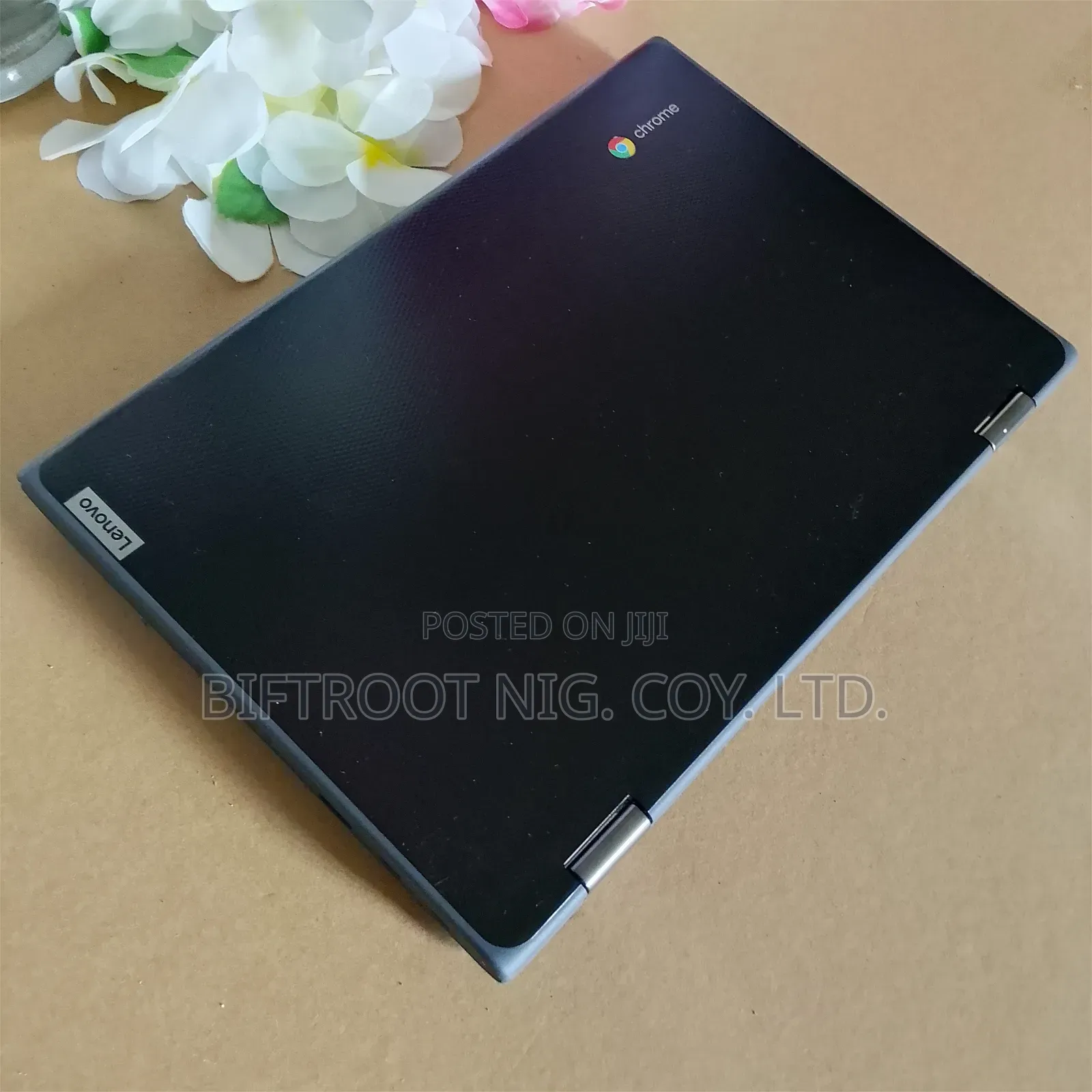 Laptop Lenovo 300e 4GB Intel SSD 32GB