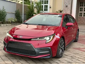 Toyota Corolla SE (1.8L 4cyl 6M) 2019 Red