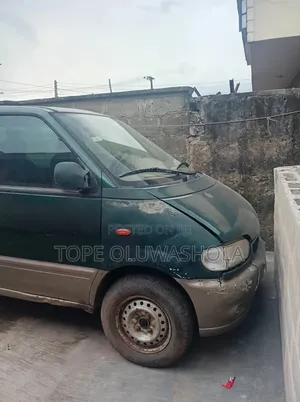 Nissan Vanette 2001 Green