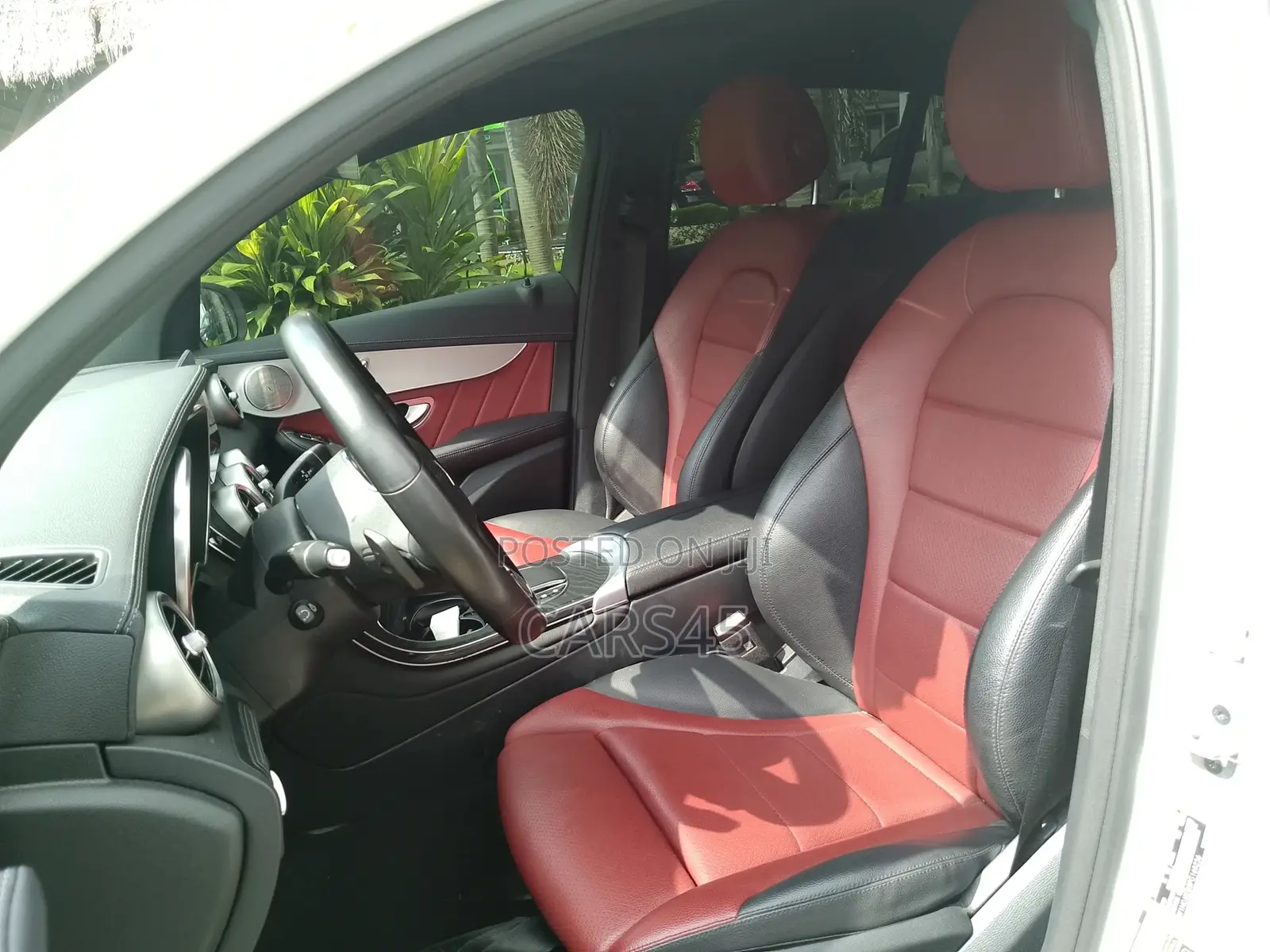 Mercedes-Benz GLC-Class 2022 White