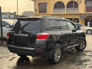 Toyota Highlander 2012 Black