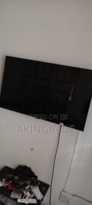 32 Inches Smart Android TV
