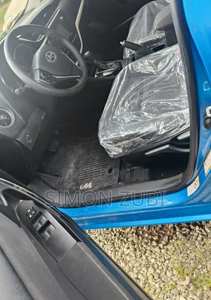 Scion iM Base 2016 Blue