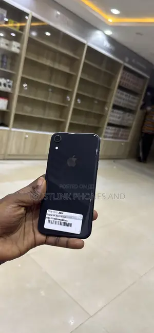 Apple iPhone XR 64 GB Black