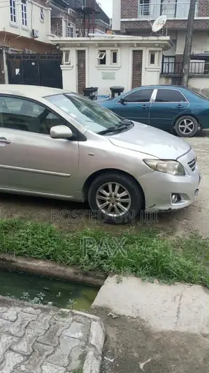 Toyota Corolla 2009 Gray