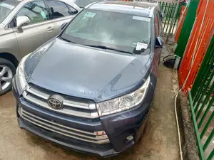 Toyota Highlander 2017 Blue
