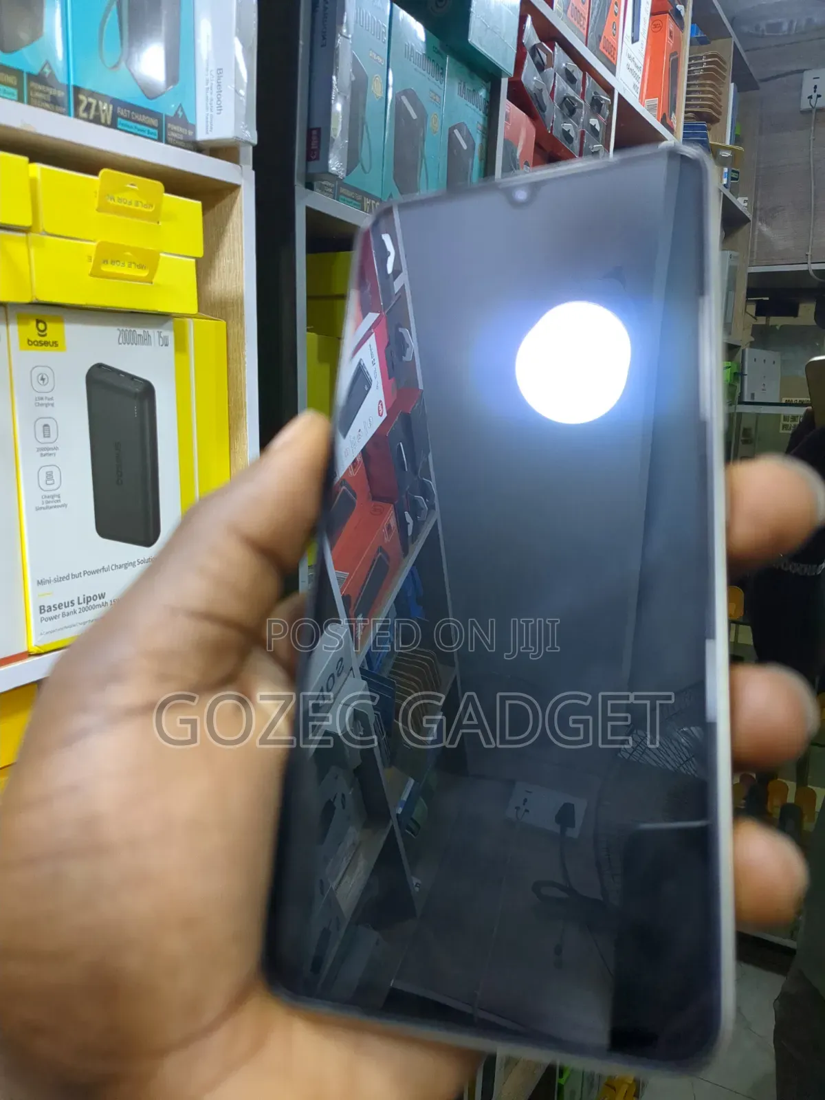 Vivo V25 128 GB Orange