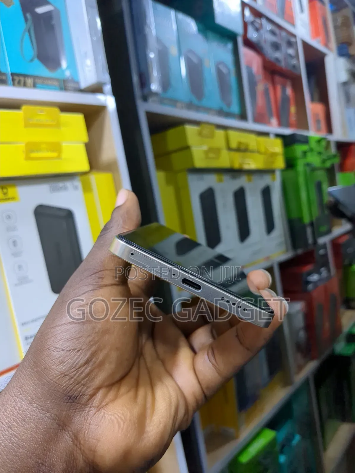 Vivo V25 128 GB Orange