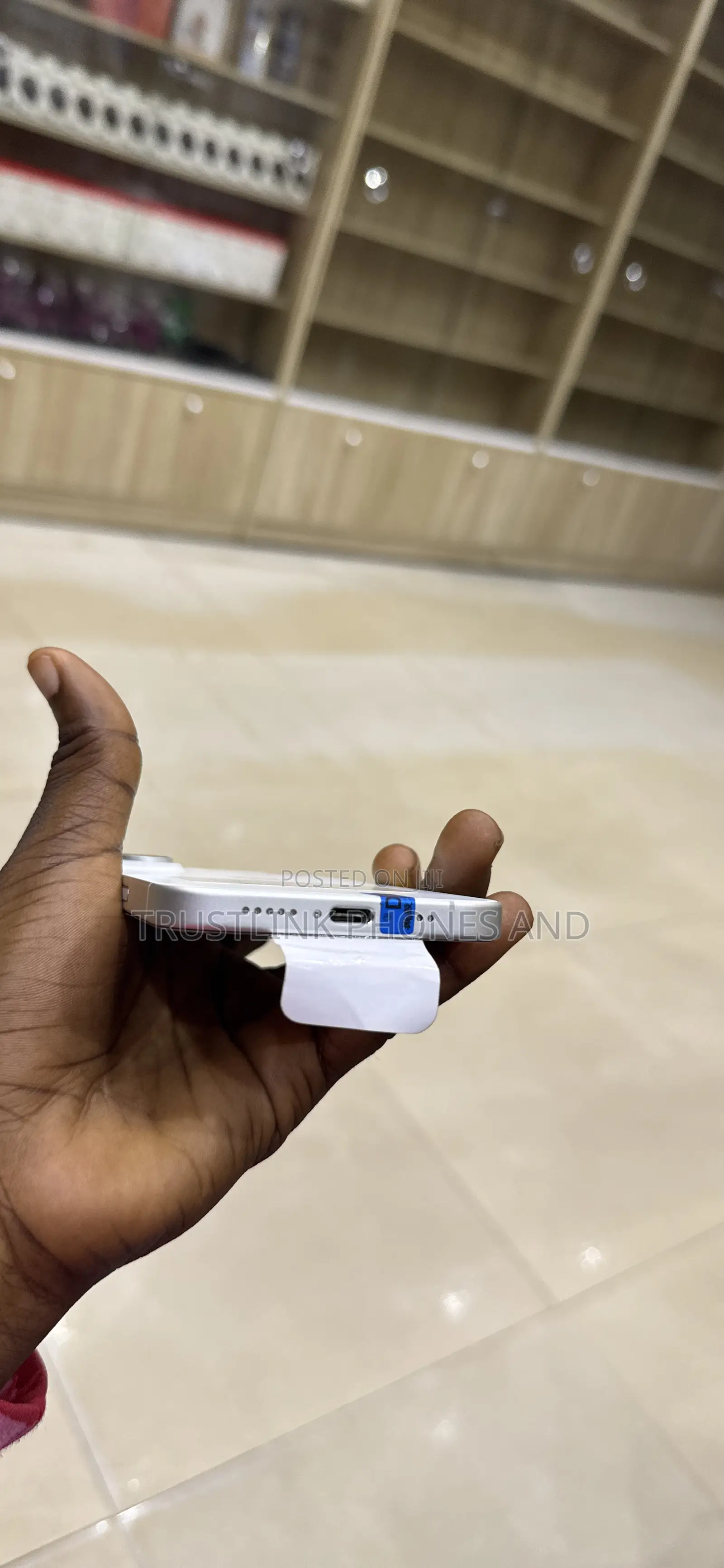 Apple iPhone 16 128 GB White