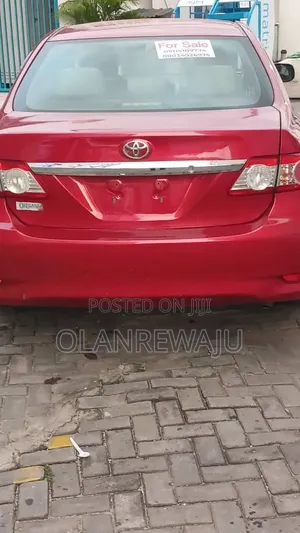 Toyota Corolla 2012 Red