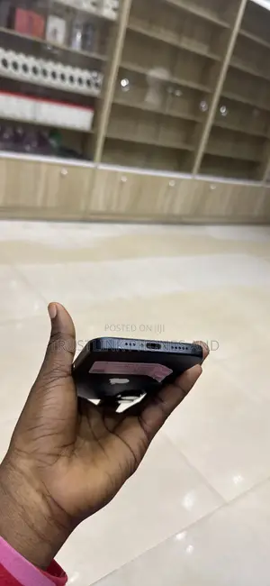 Apple iPhone 16 128 GB Black