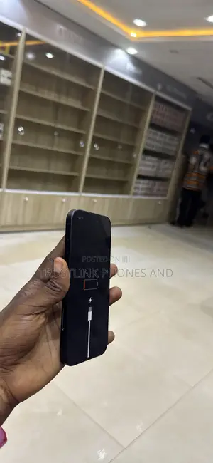 Apple iPhone 16 128 GB Black