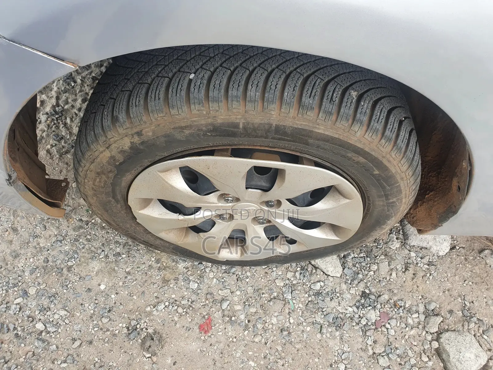 Hyundai Accent 2015 Silver