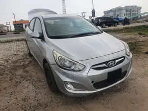 Hyundai Accent 2015 Silver