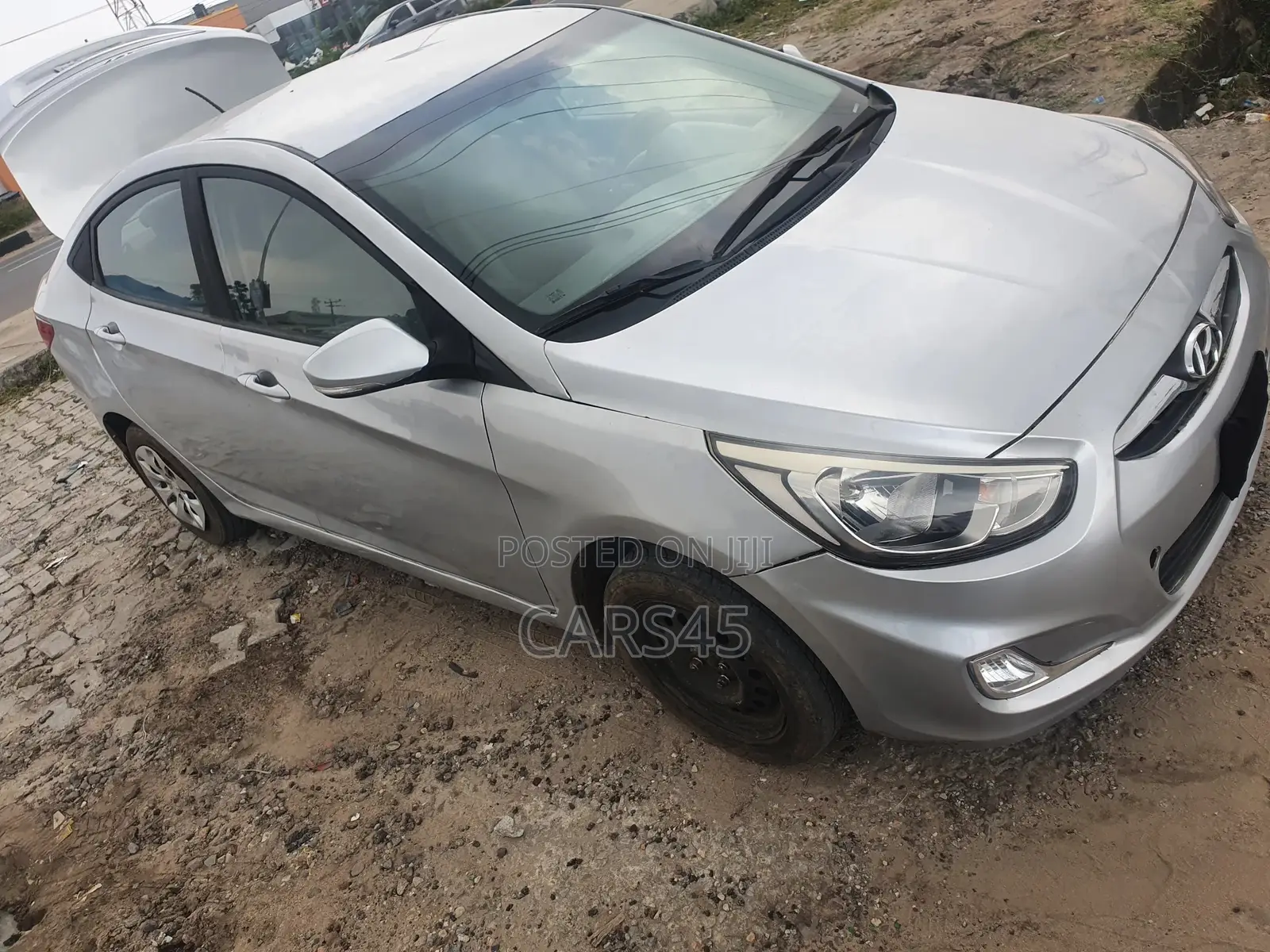 Hyundai Accent 2015 Silver