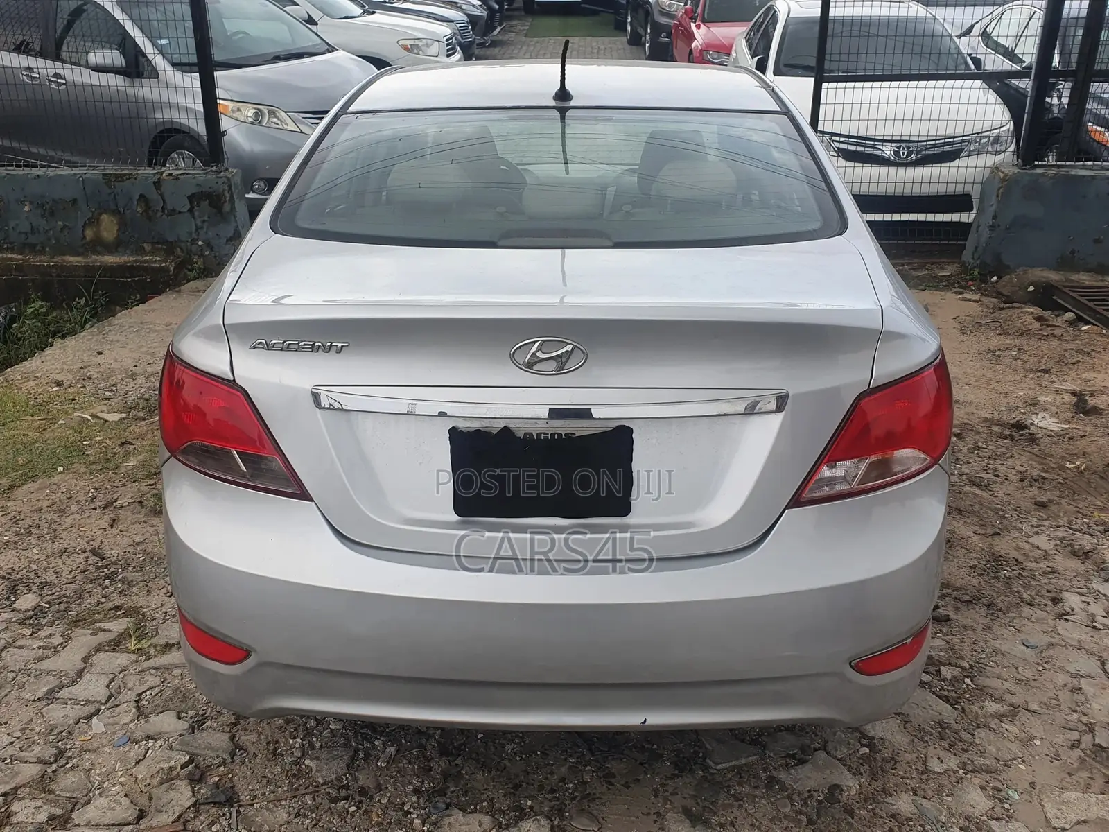 Hyundai Accent 2015 Silver
