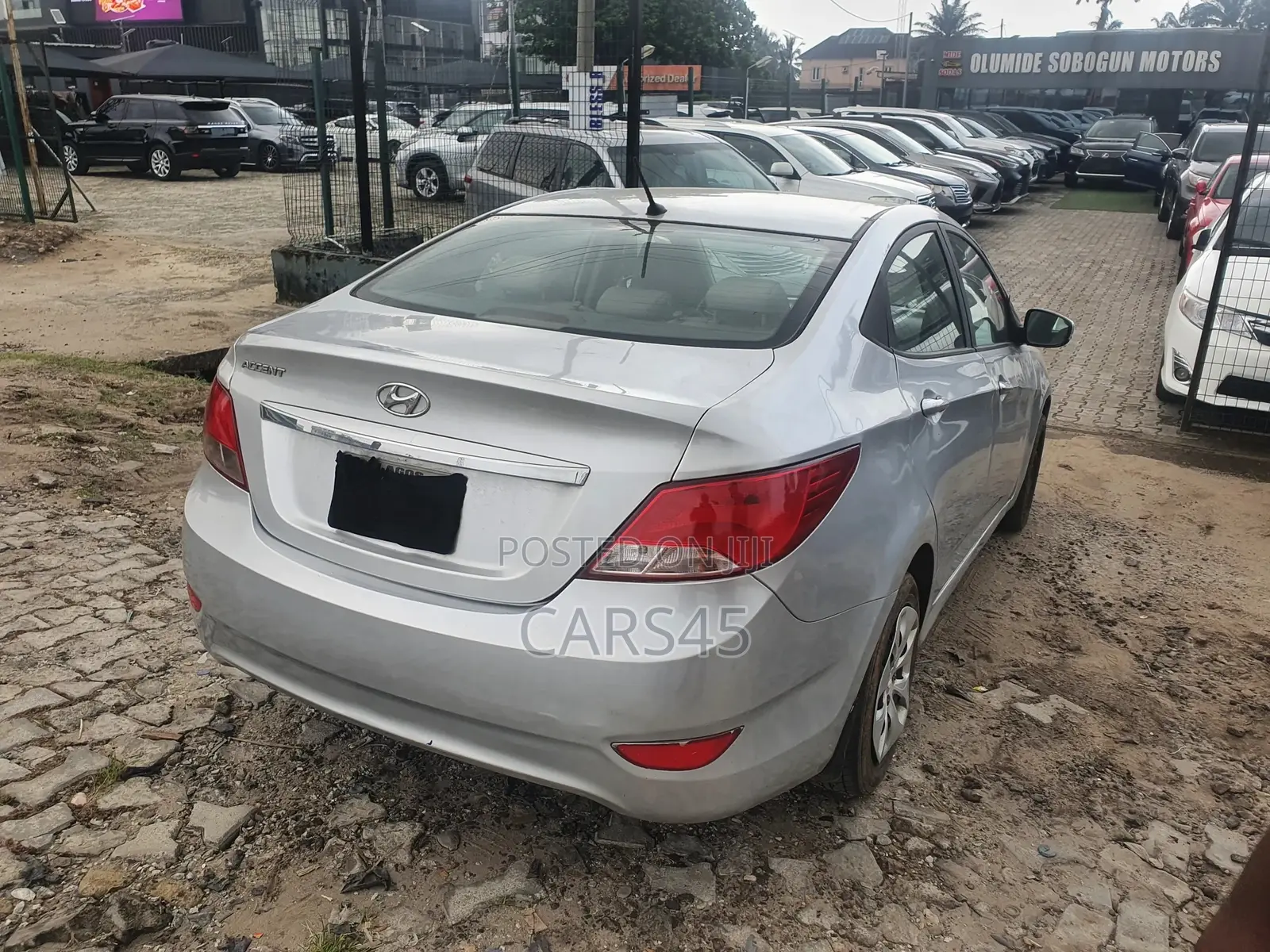 Hyundai Accent 2015 Silver