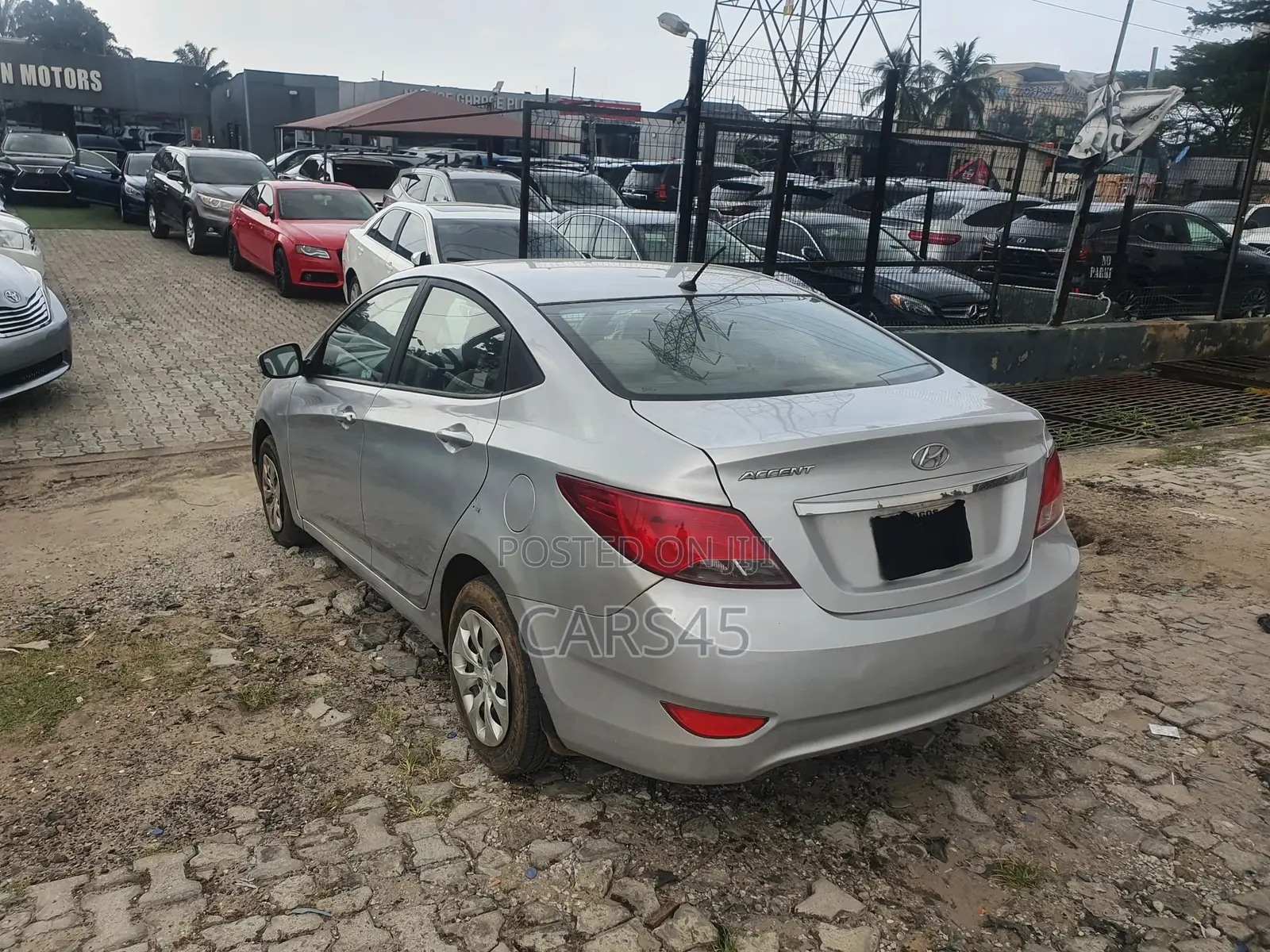 Hyundai Accent 2015 Silver