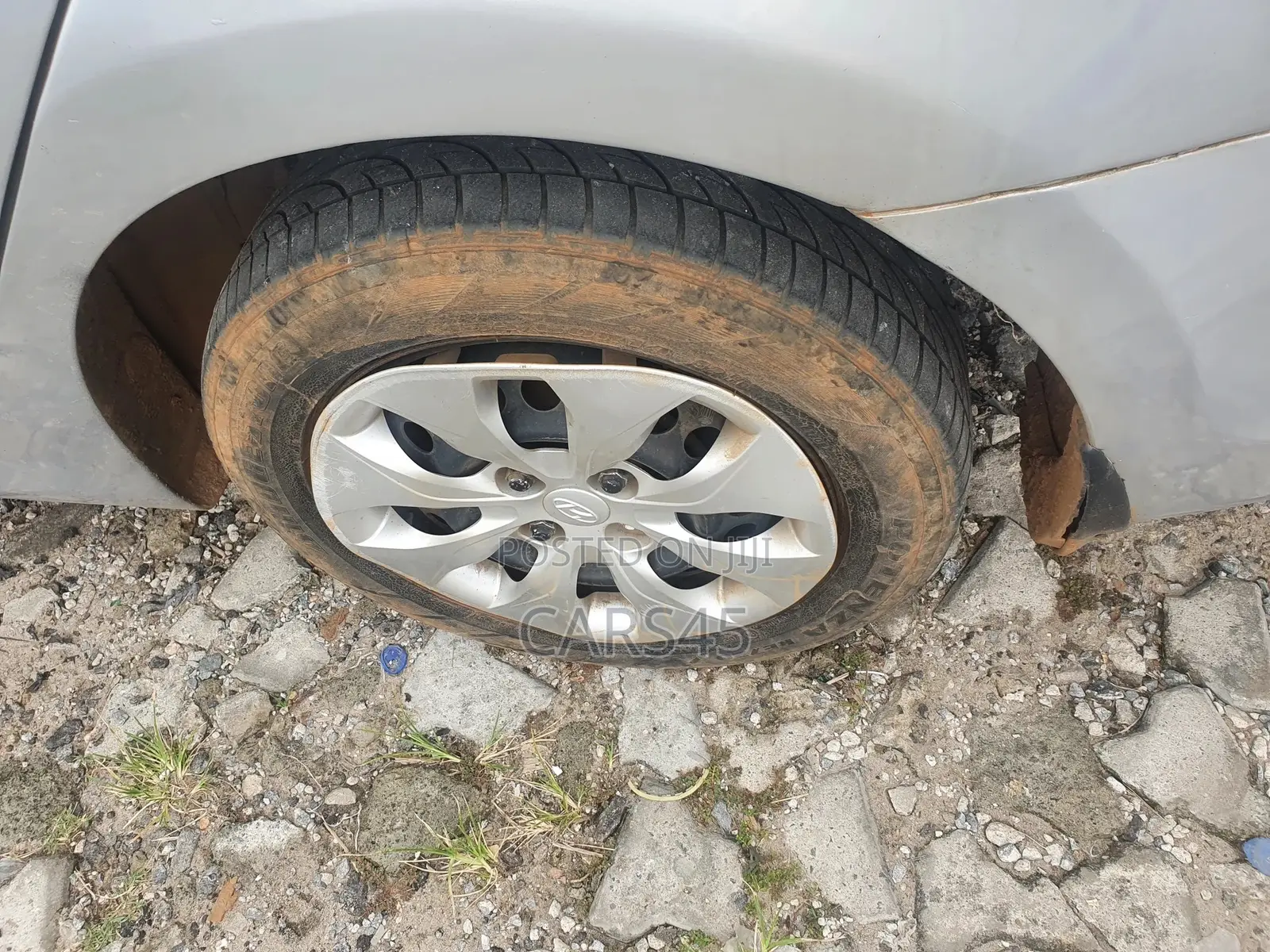 Hyundai Accent 2015 Silver