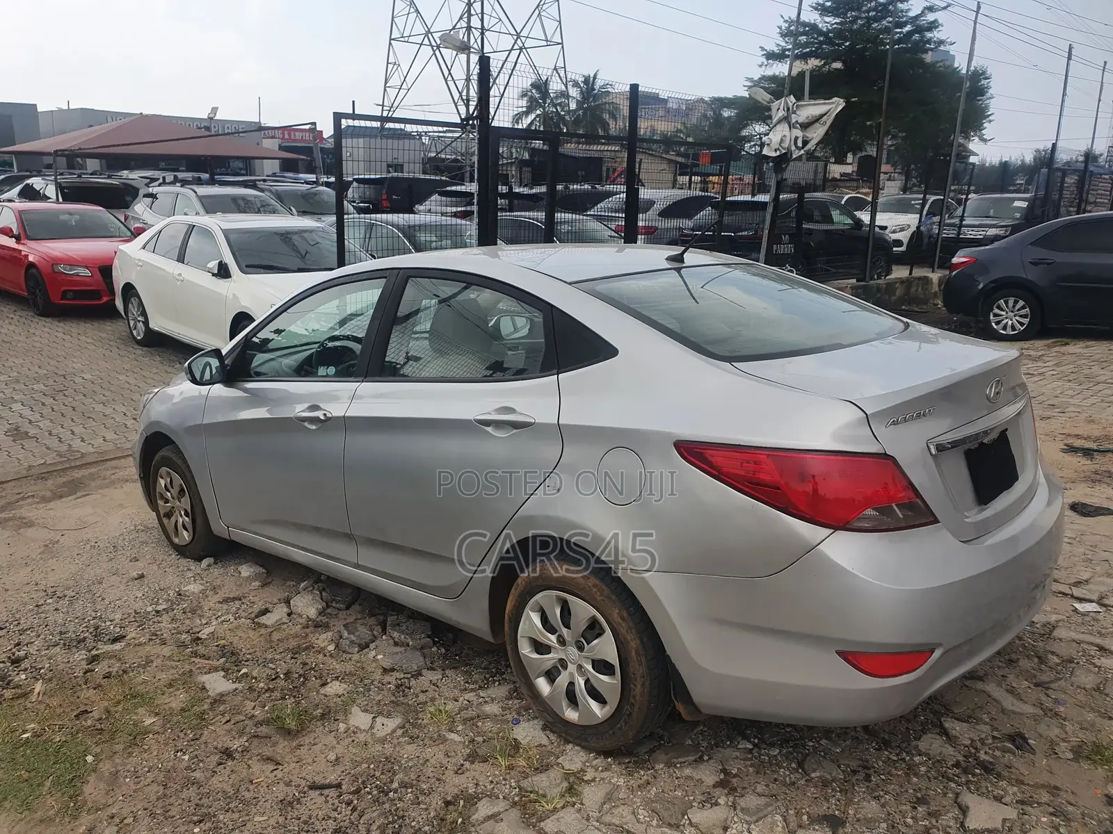 Hyundai Accent 2015 Silver
