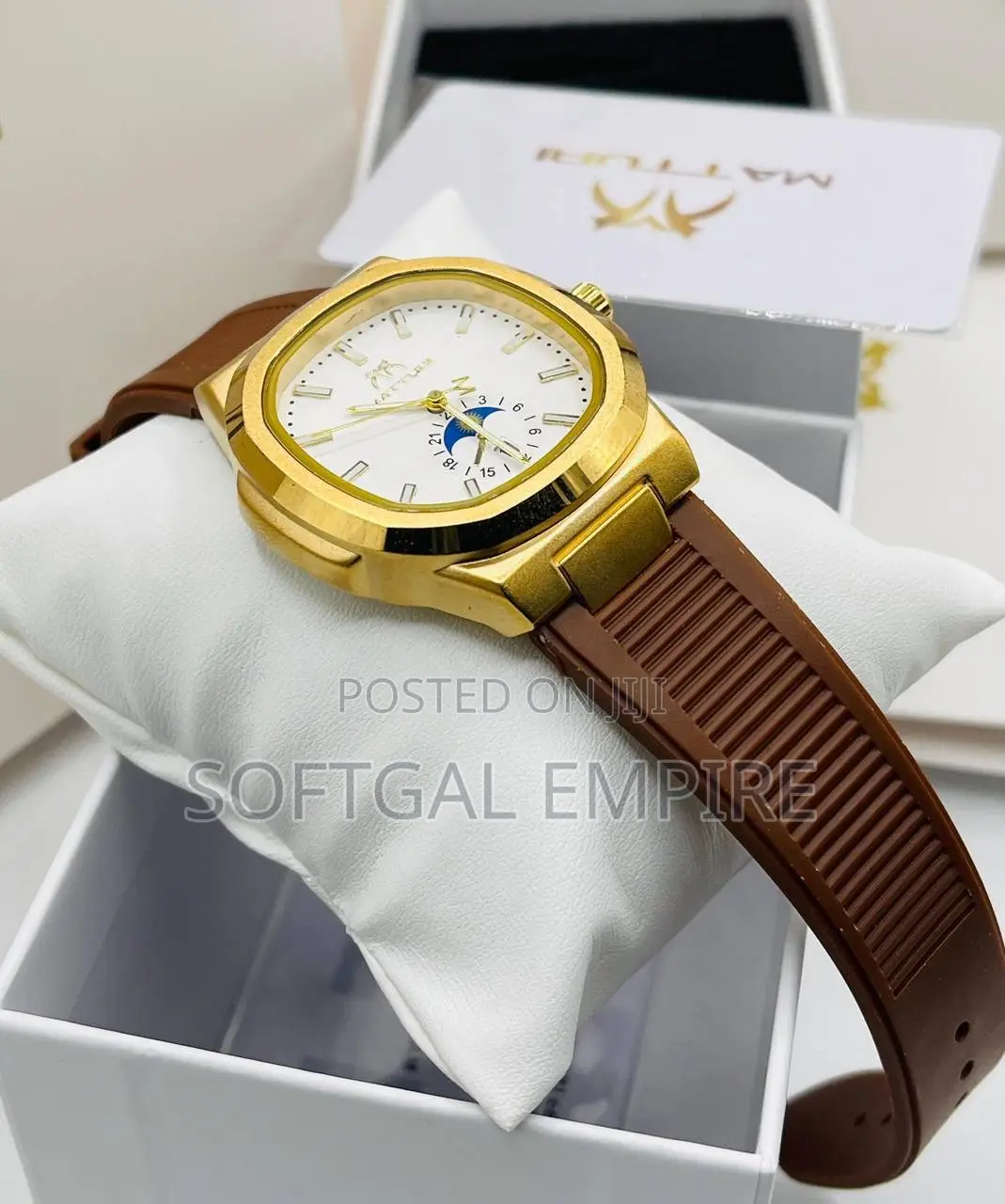 Matturi Rubber Chronograph Watch