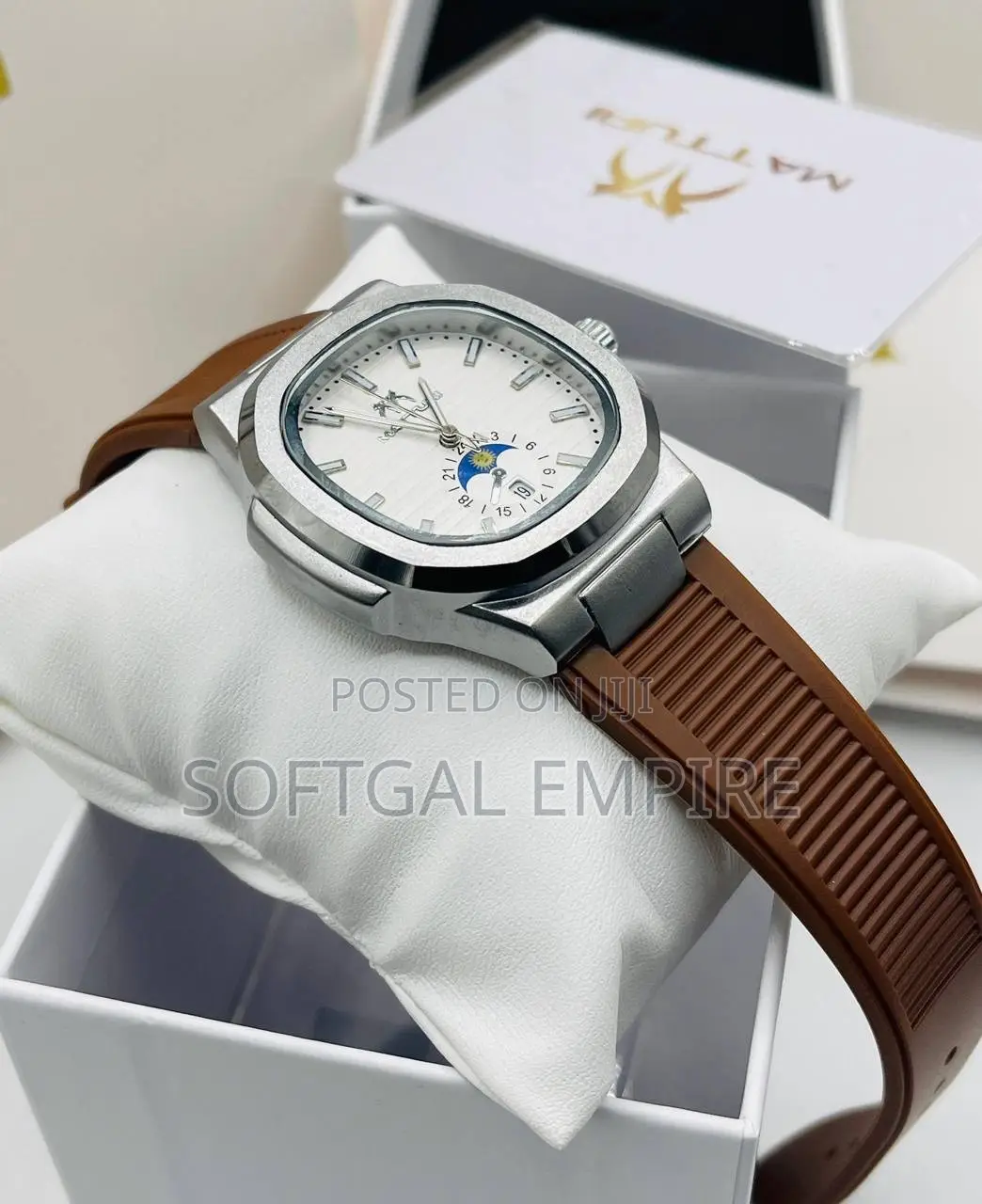 Matturi Rubber Chronograph Watch
