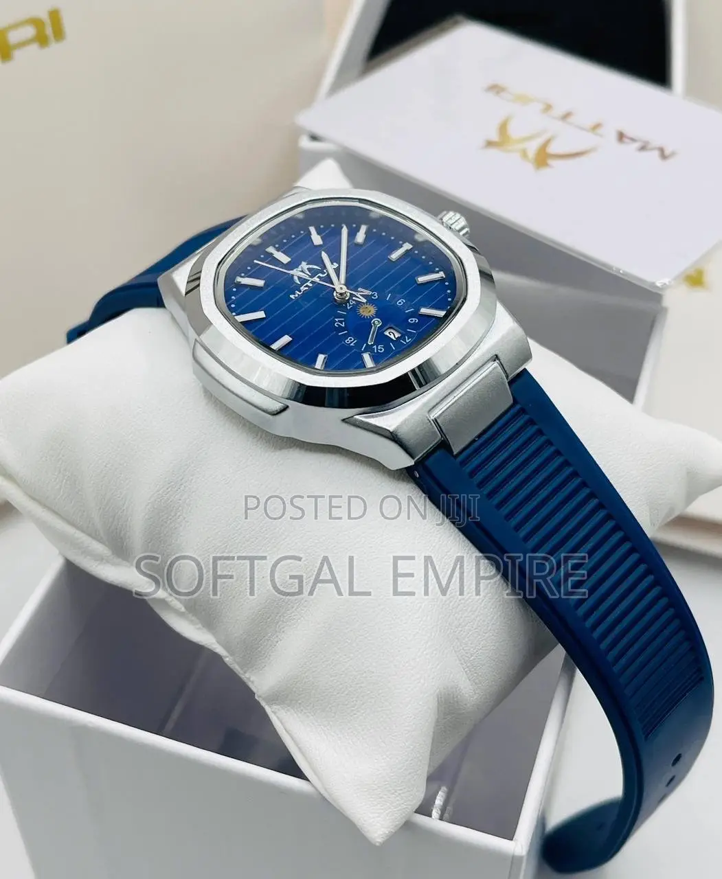 Matturi Rubber Chronograph Watch