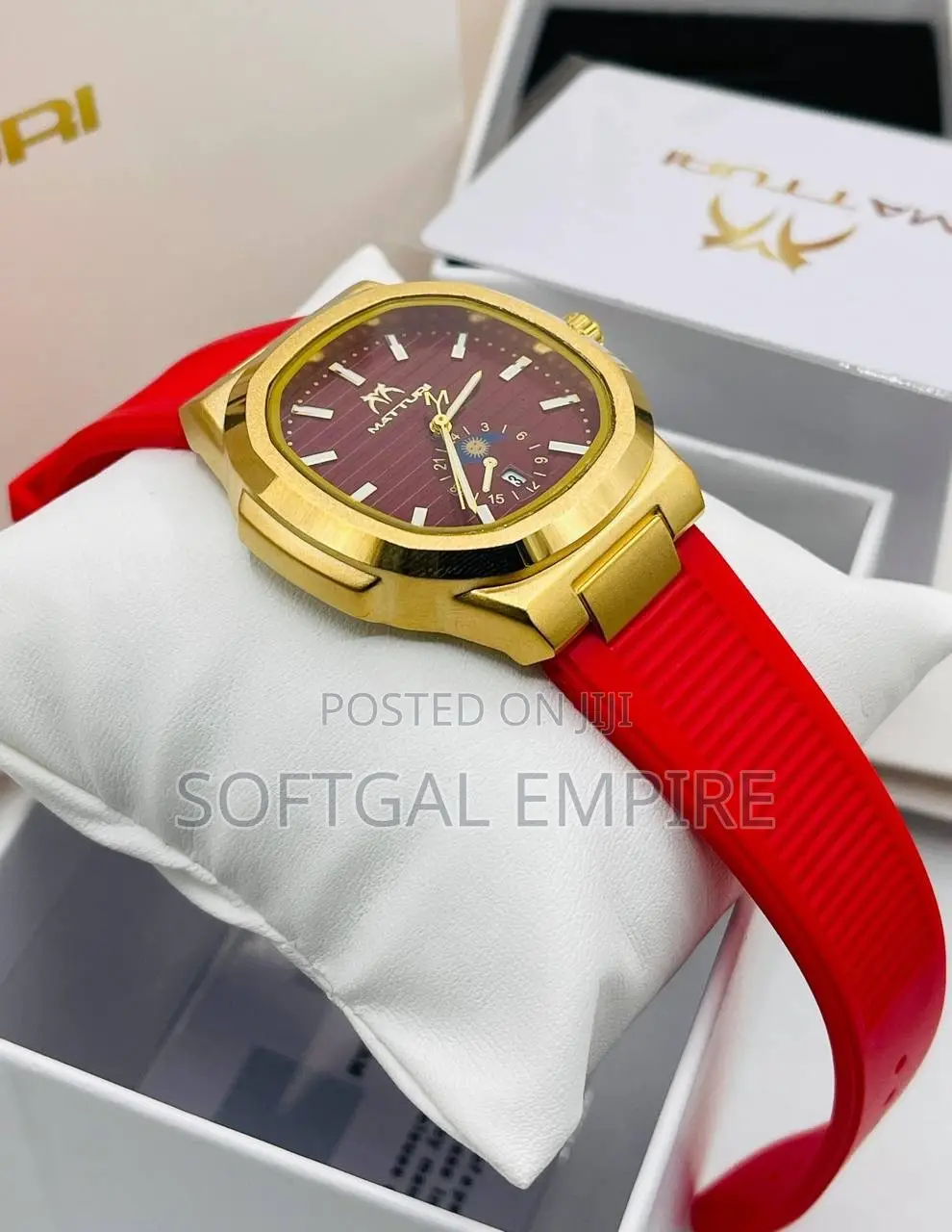 Matturi Rubber Chronograph Watch