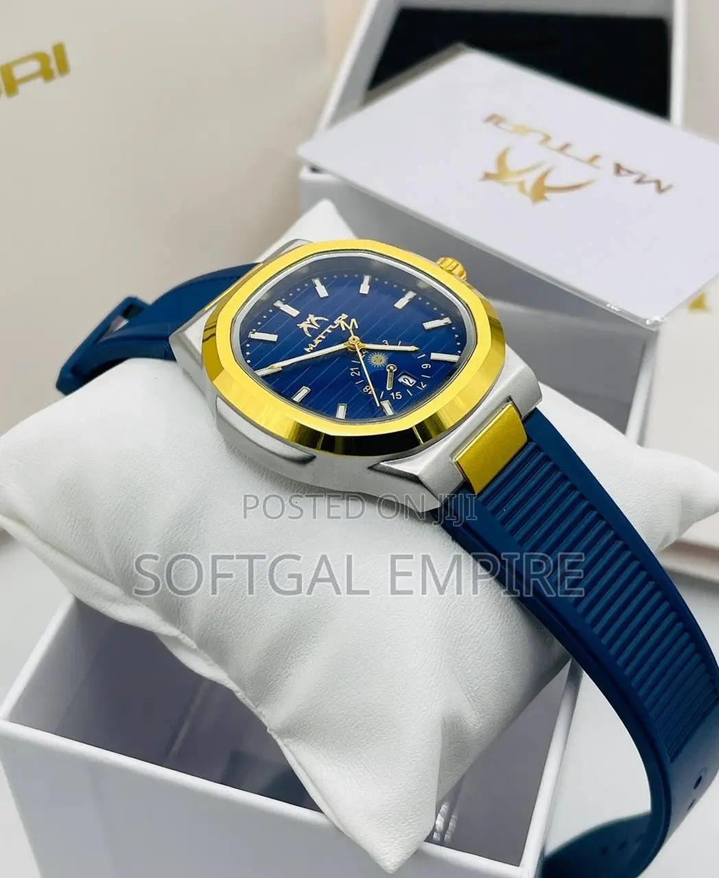 Matturi Rubber Chronograph Watch