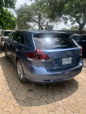 Toyota Venza Limited 2011 Blue