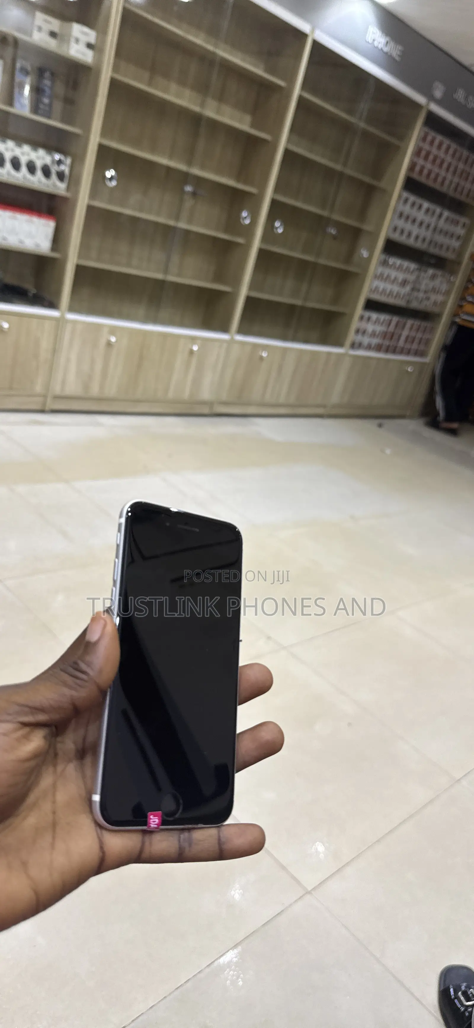 Apple iPhone SE (2020) 64 GB White