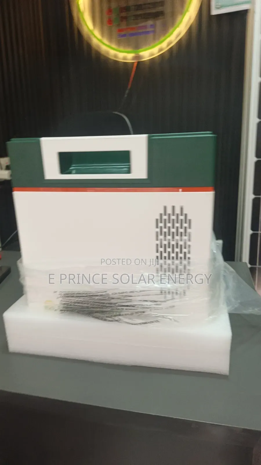 2kwh/1000w Cola Solar Generator System
