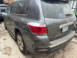 Toyota Highlander 2013 Gray