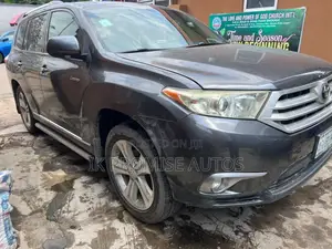 Toyota Highlander 2013 Gray